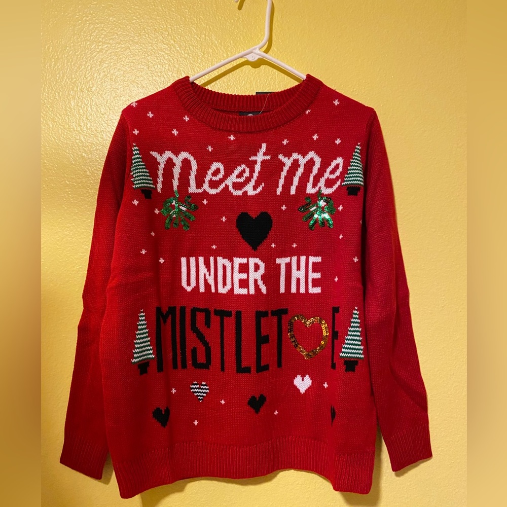 Curations Christmas sweater